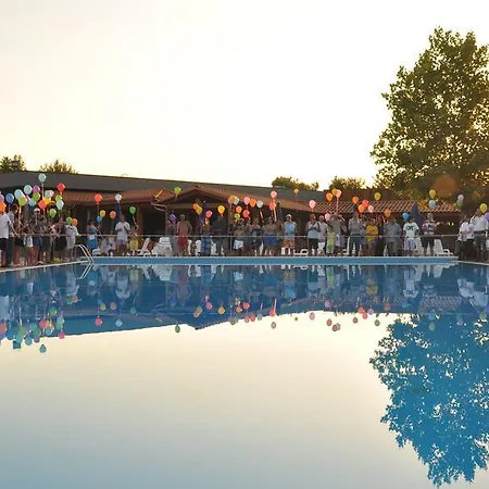 Resort Villaggio Albatros 3*